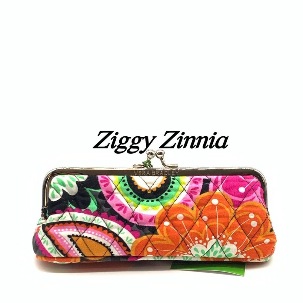 Vera Bradley Kisslock Case in Ziggy Zinnia
